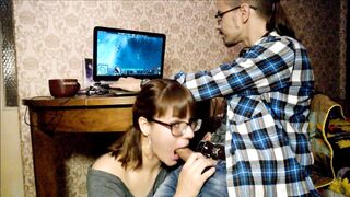 Anteprima Del Video: Pompino Da Sua Sorella